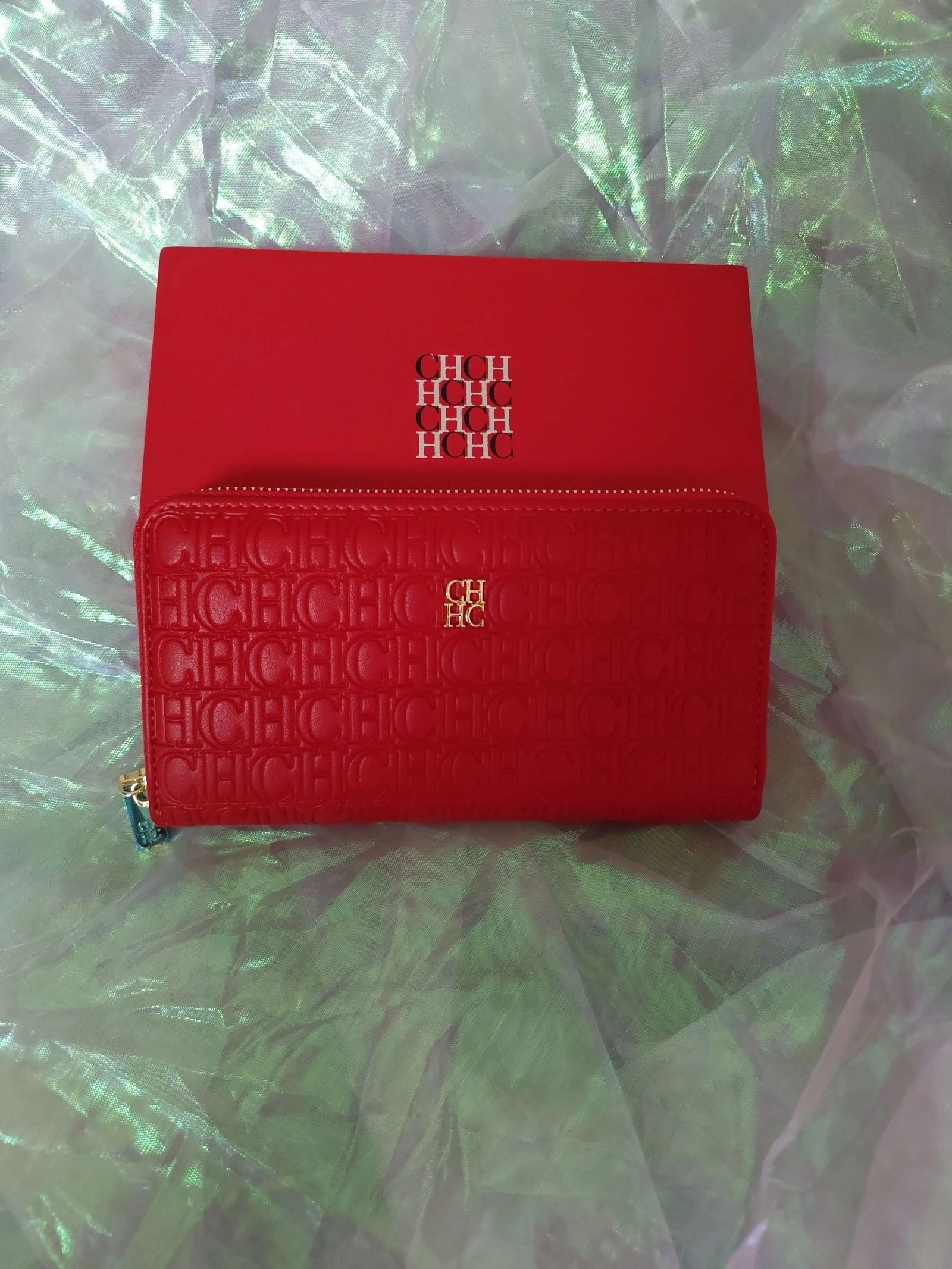Elegante cartera roja